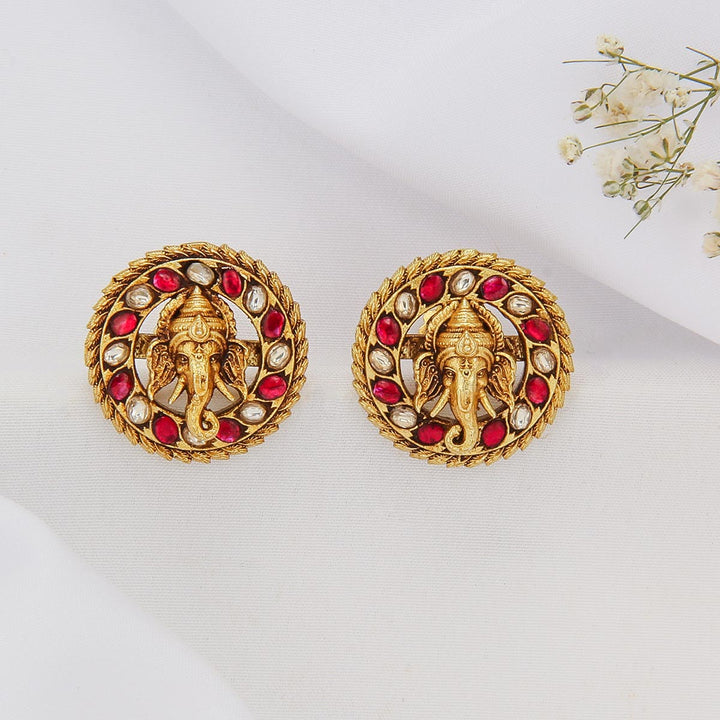 Vinayagar Nagas Studs
