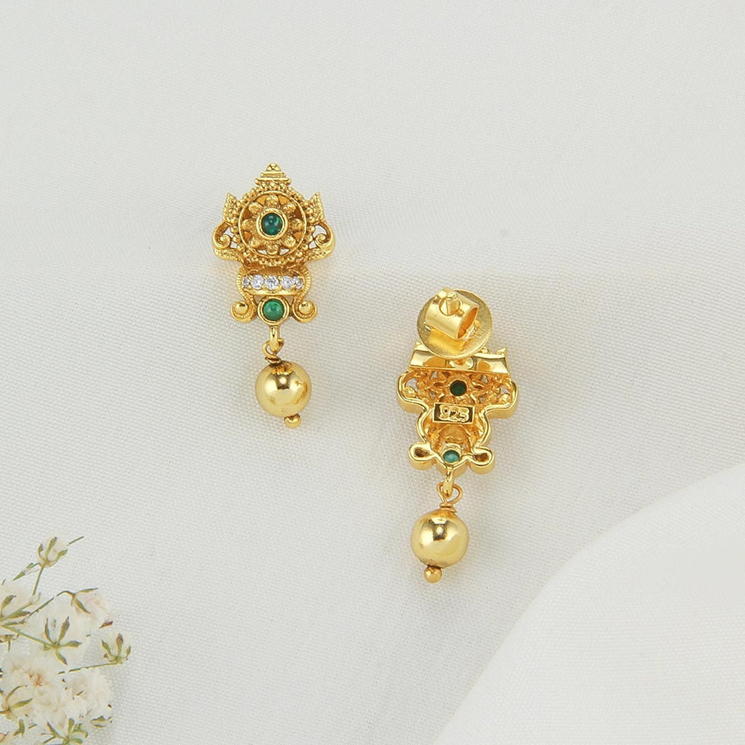 Yazani Stone Drops