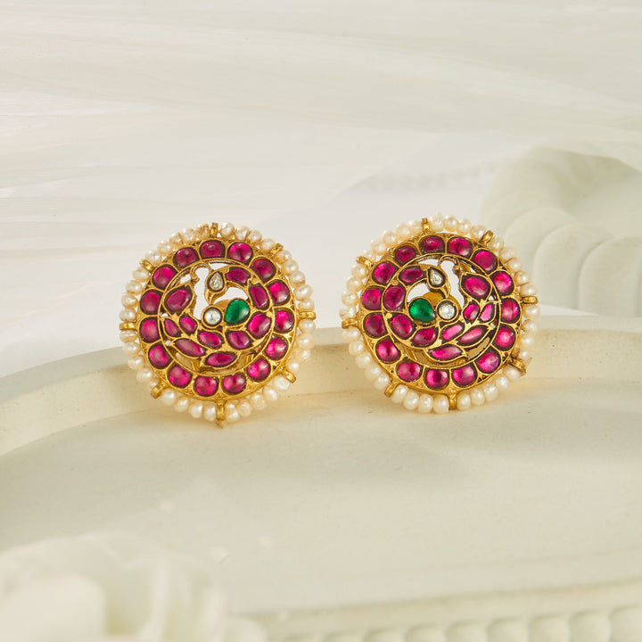 Gleaming Kundan Studs