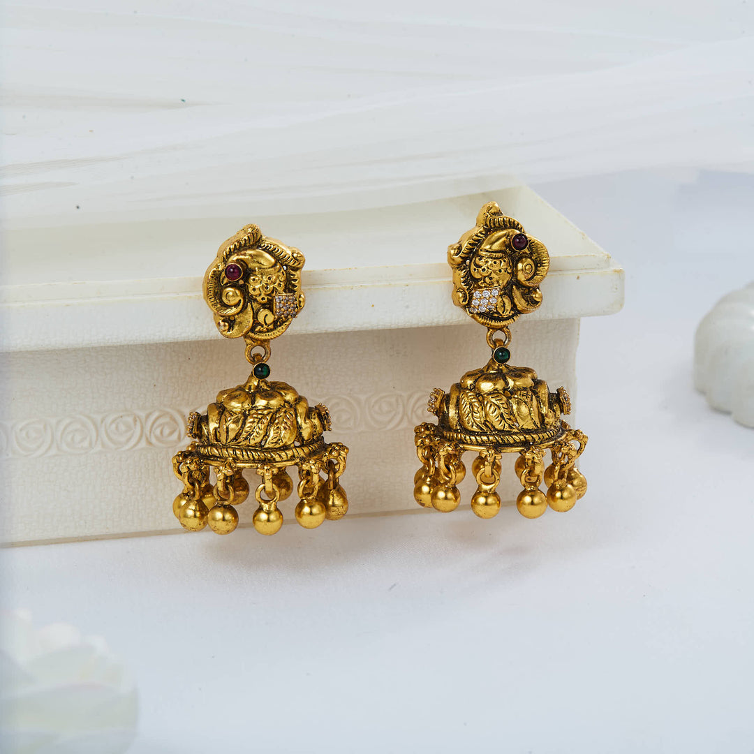 Aashlina Nagas Jhumkas