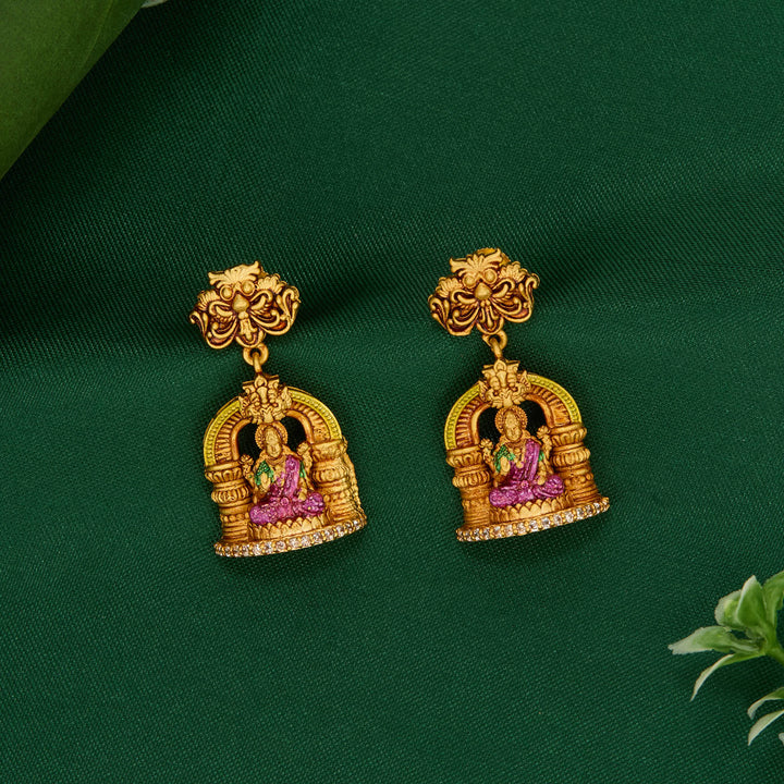 Chic & Fabulous 3D Spl Long Earrings