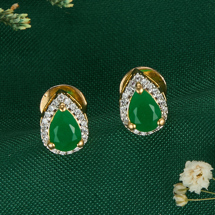 Pragin Diamond Design Studs