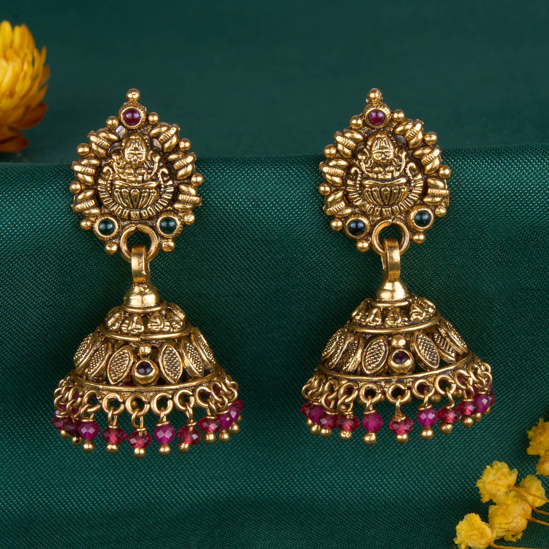 Aryahi Nagas Jhumkas