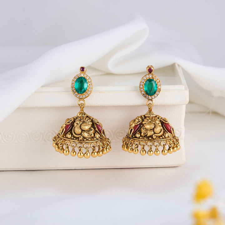 Vithikaa Nagas Jhumkas