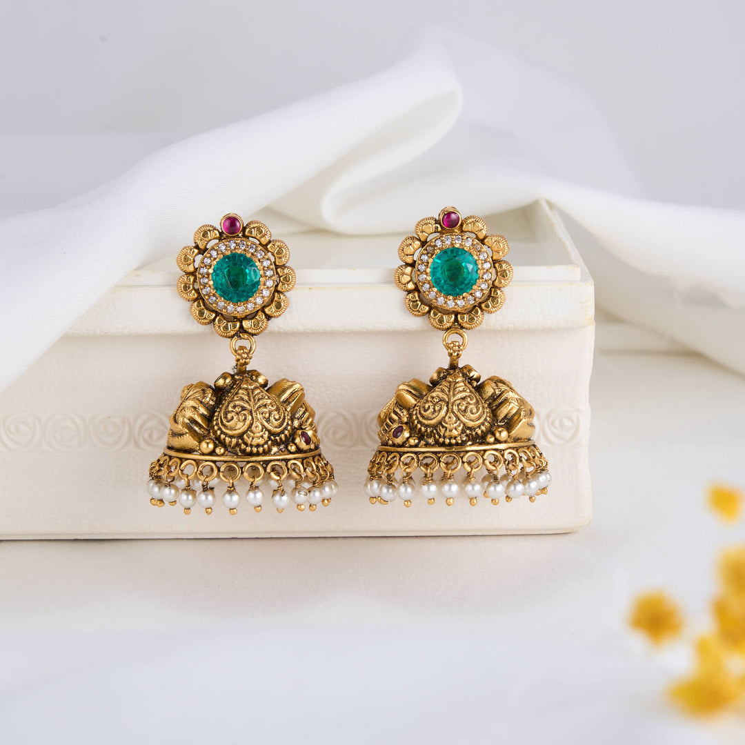 Bhavikaa Nagas Jhumkas