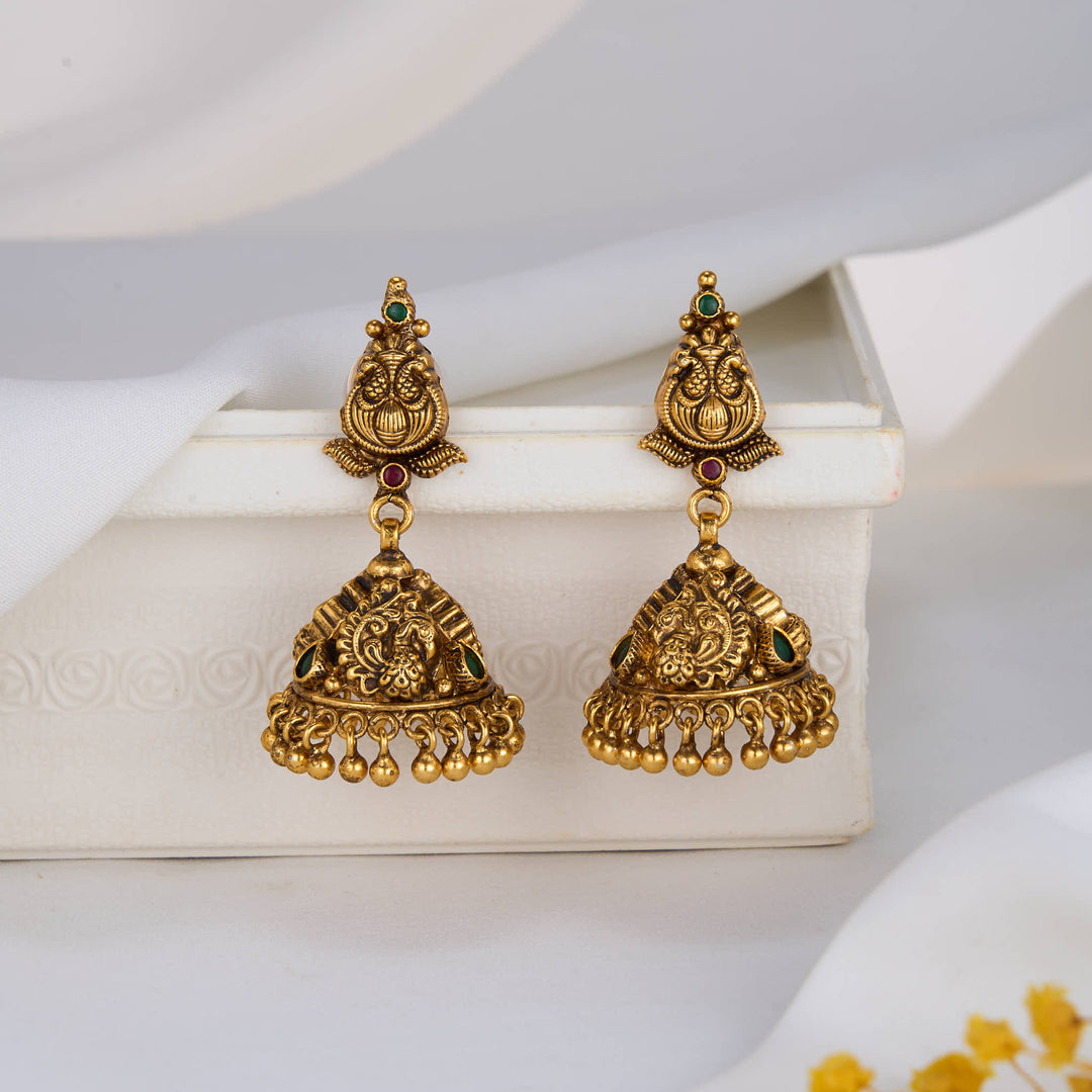 Nandhikaa Nagas Jhumkas