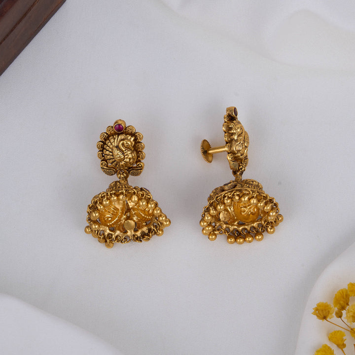 Priya Nagas Jhumkas