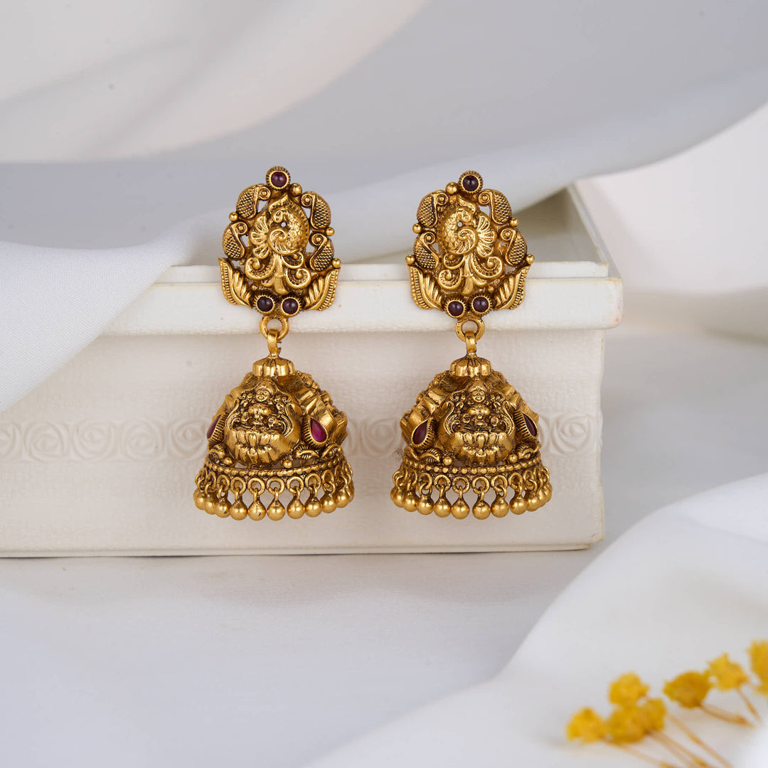 Liyanka Nagas Jhumkas