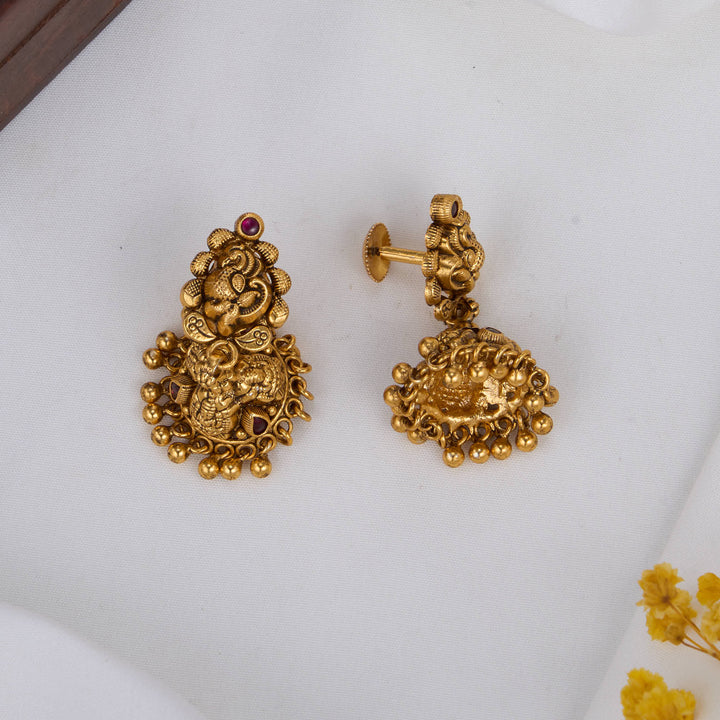 Shreya Nagas Jhumkas