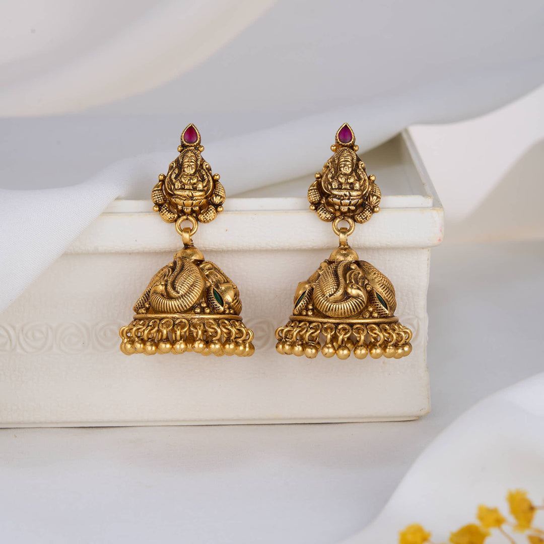 Shressha Nagas Jhumkas