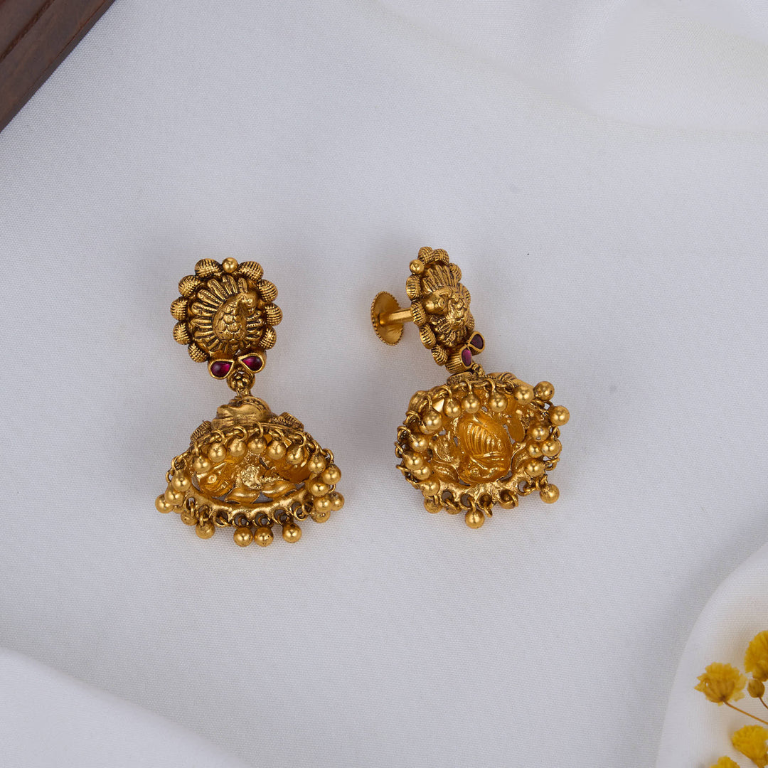 Pranitha Nagas Jhumkas