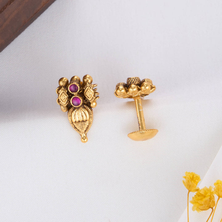 Shakshika Nagas Studs