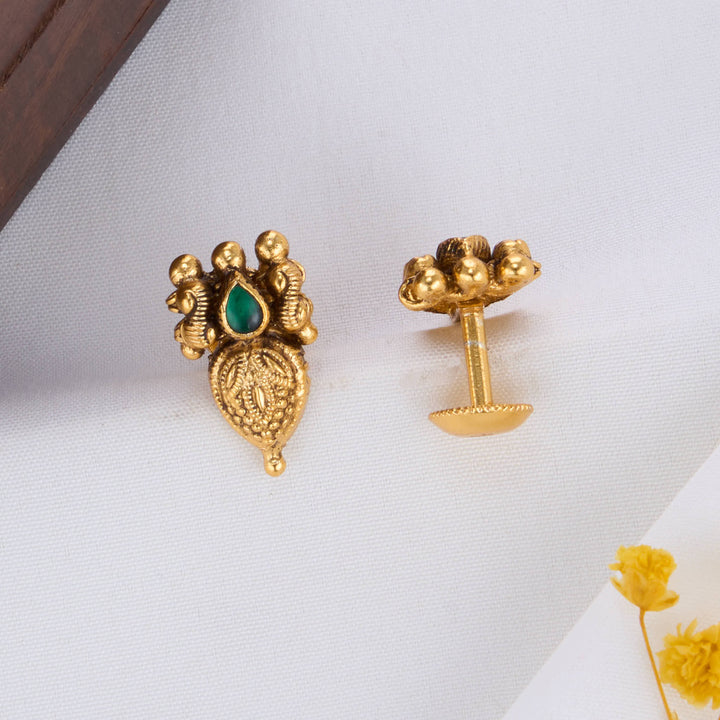 Janvikha Nagas Studs