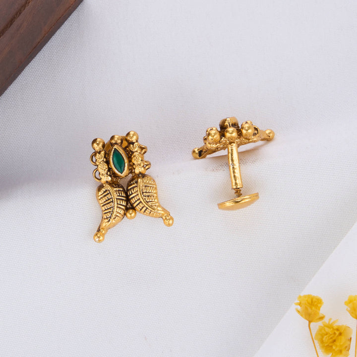 Aarna Nagas Studs