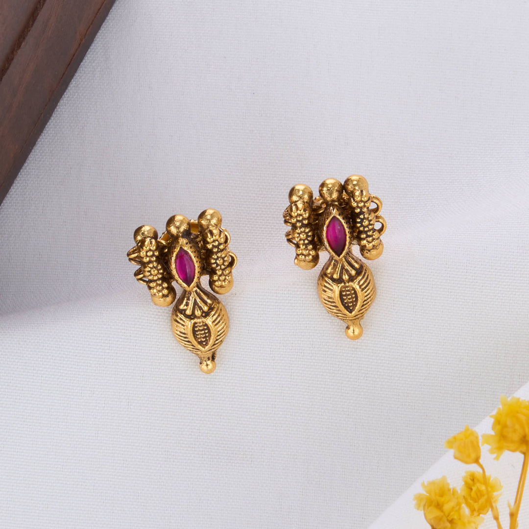 Diyaa Nagas Studs