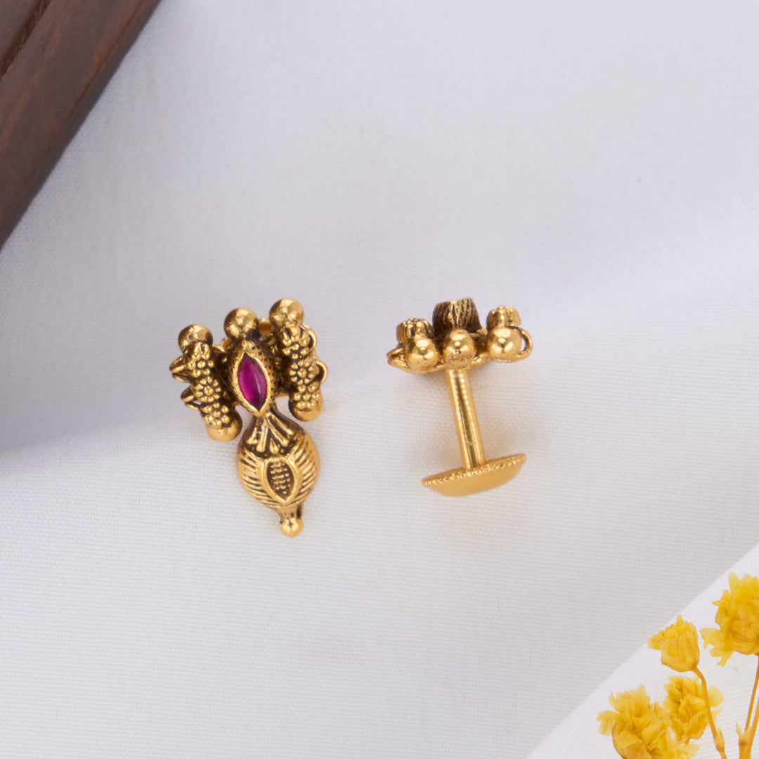 Diyaa Nagas Studs