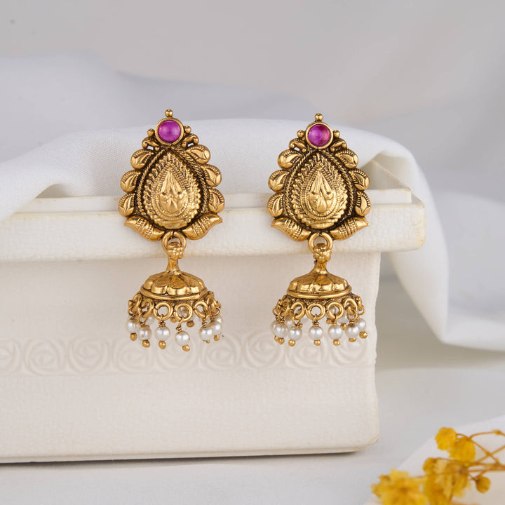 Jenita Nagas Jhumkas
