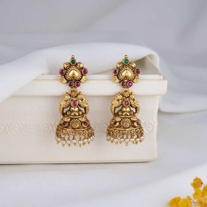 Tanvi Nagas Jhumkas