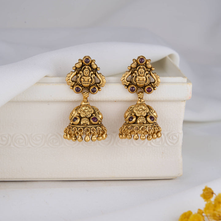 Aasth Nagas Jhumkas