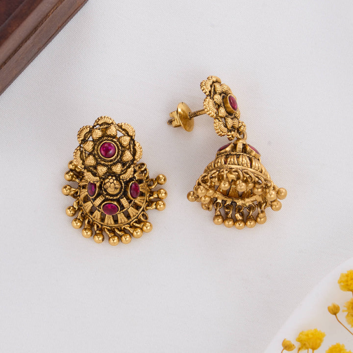 Anisha Nagas Jhumkas