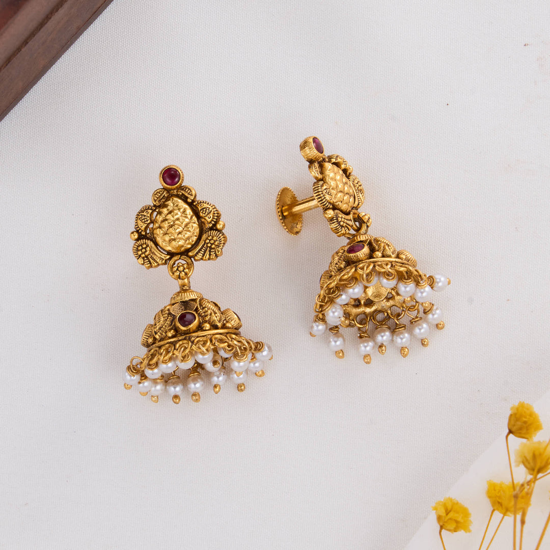 Varnika Nagas Jhumkas