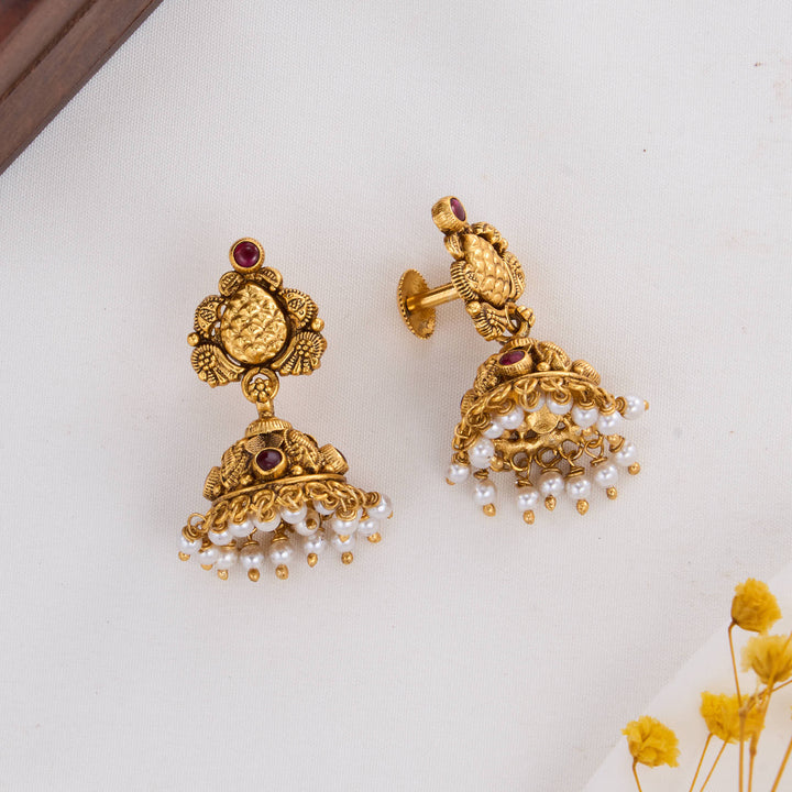 Varnika Nagas Jhumkas