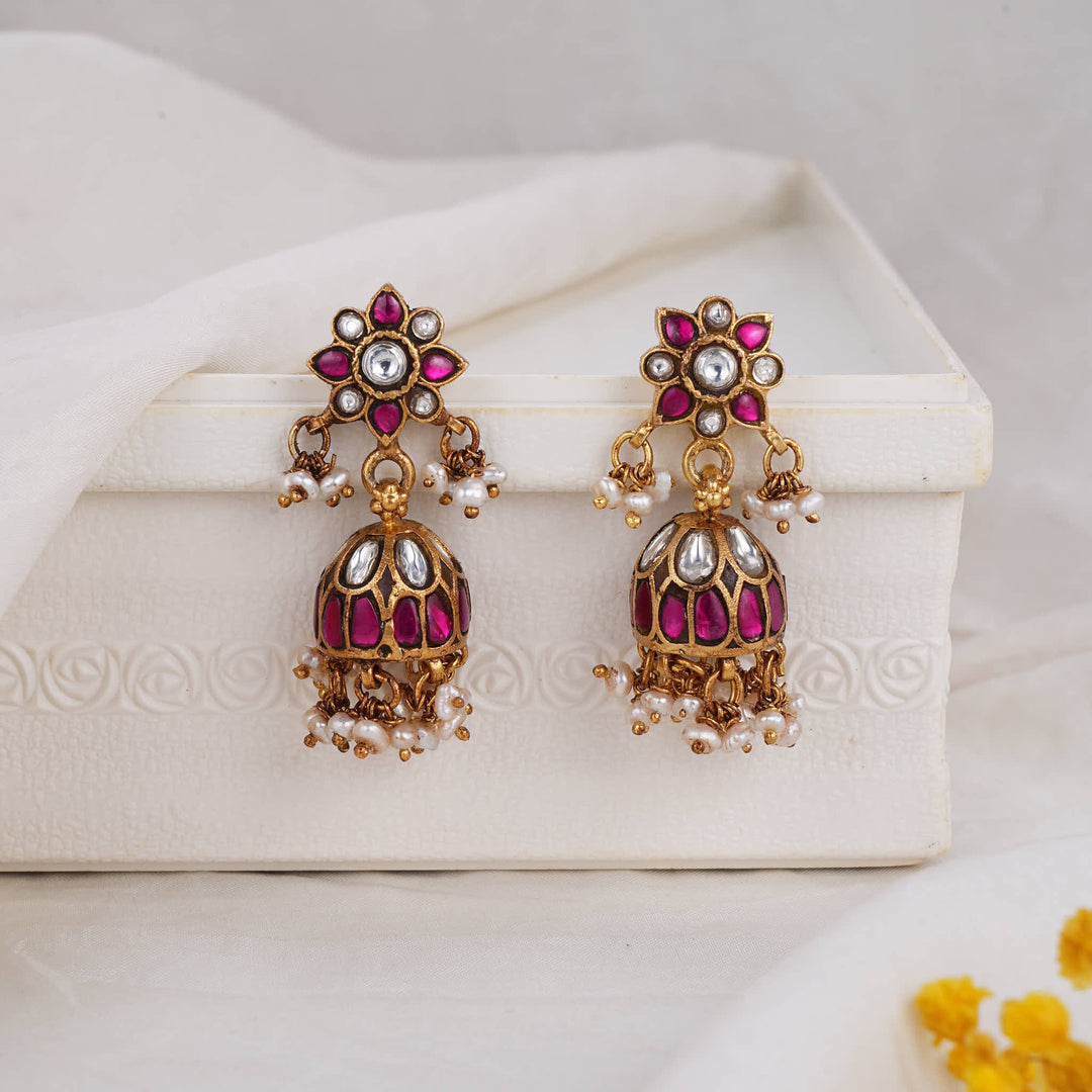 Srisha Kundan Jhumkas