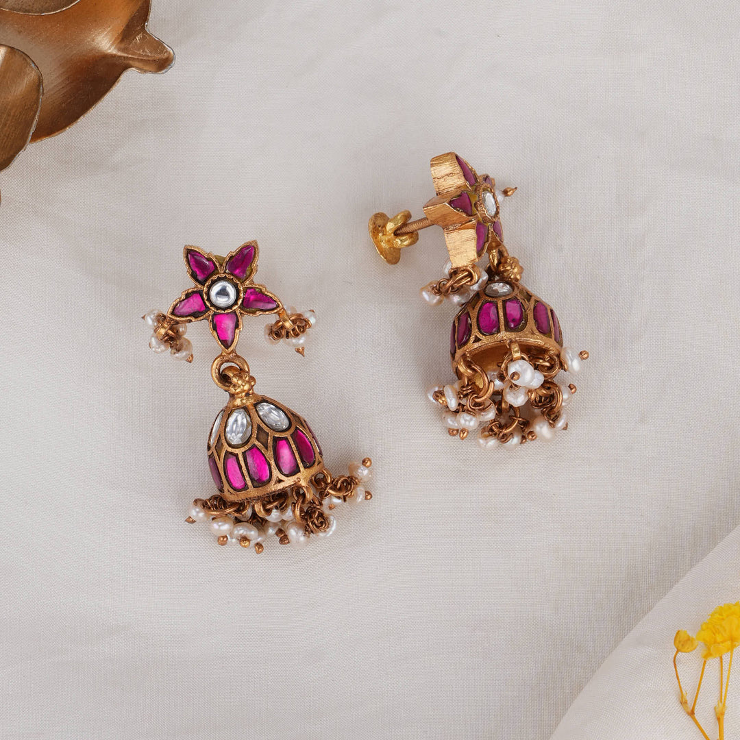 Larissa Kundan Jhumkas