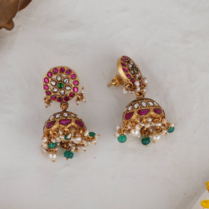 Ruhika Kundan Jhumkas
