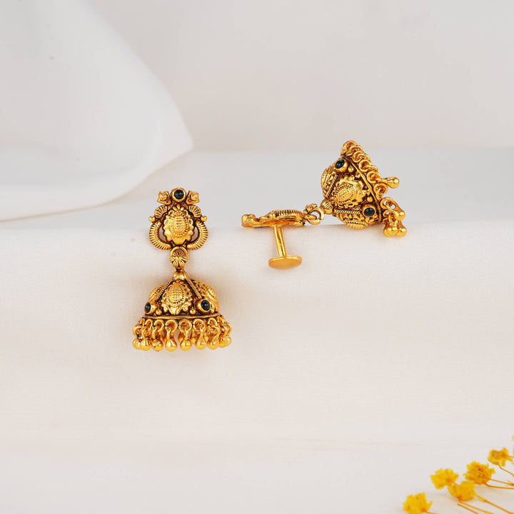 Herisha Nagas Jhumkas