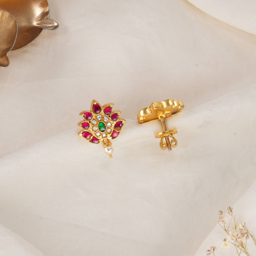 Sherina Kundan Studs