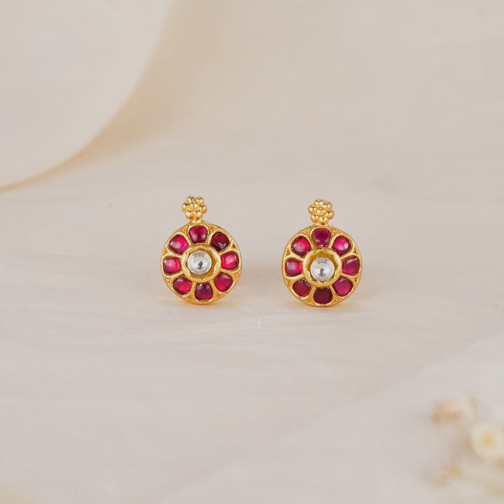 Unisha Kundan Studs