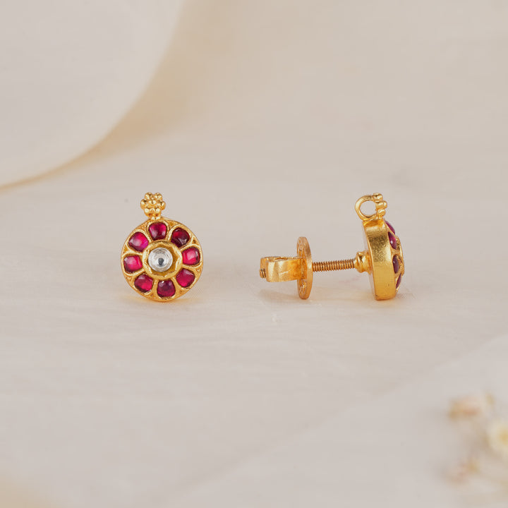 Unisha Kundan Studs