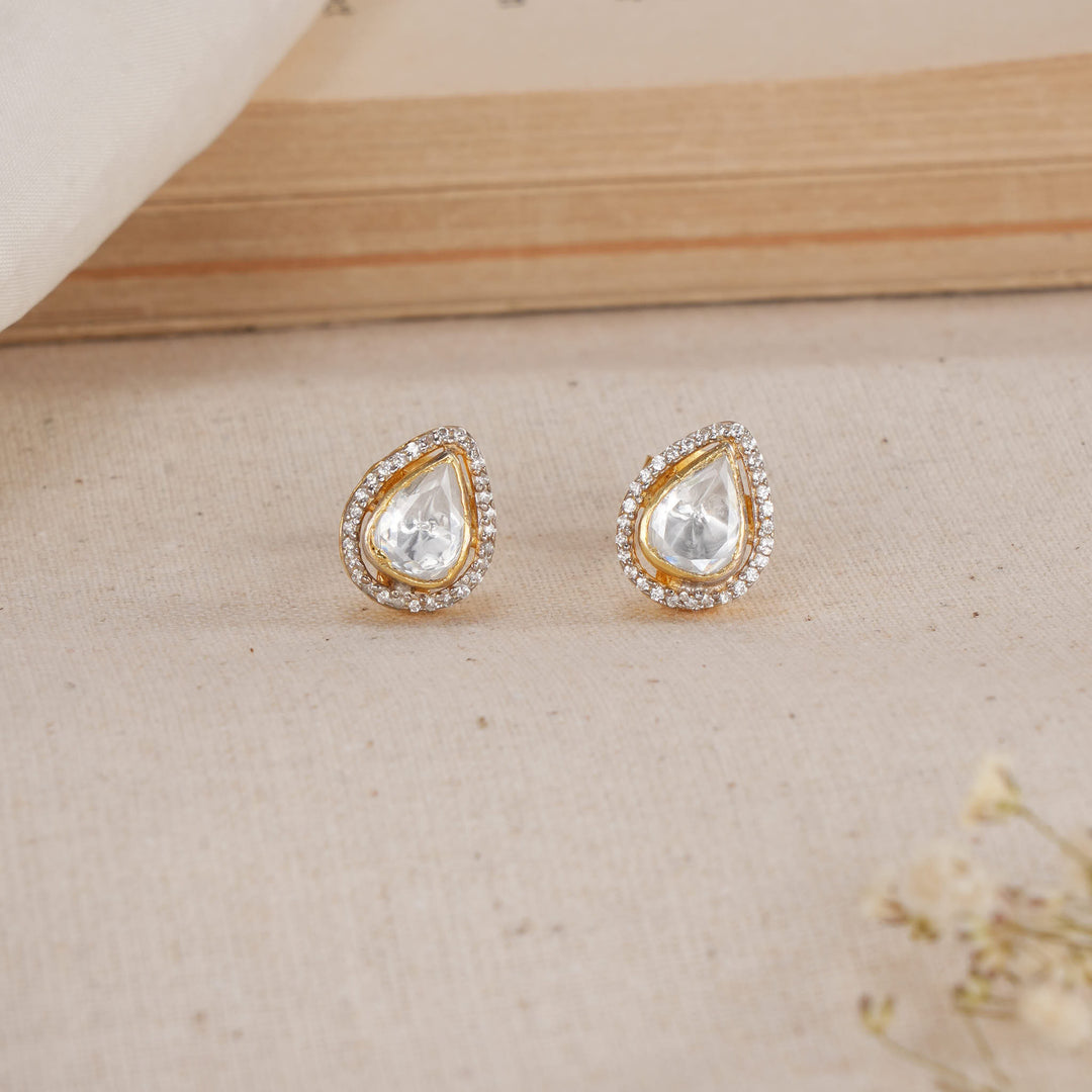 Glowing Moissanite Studs