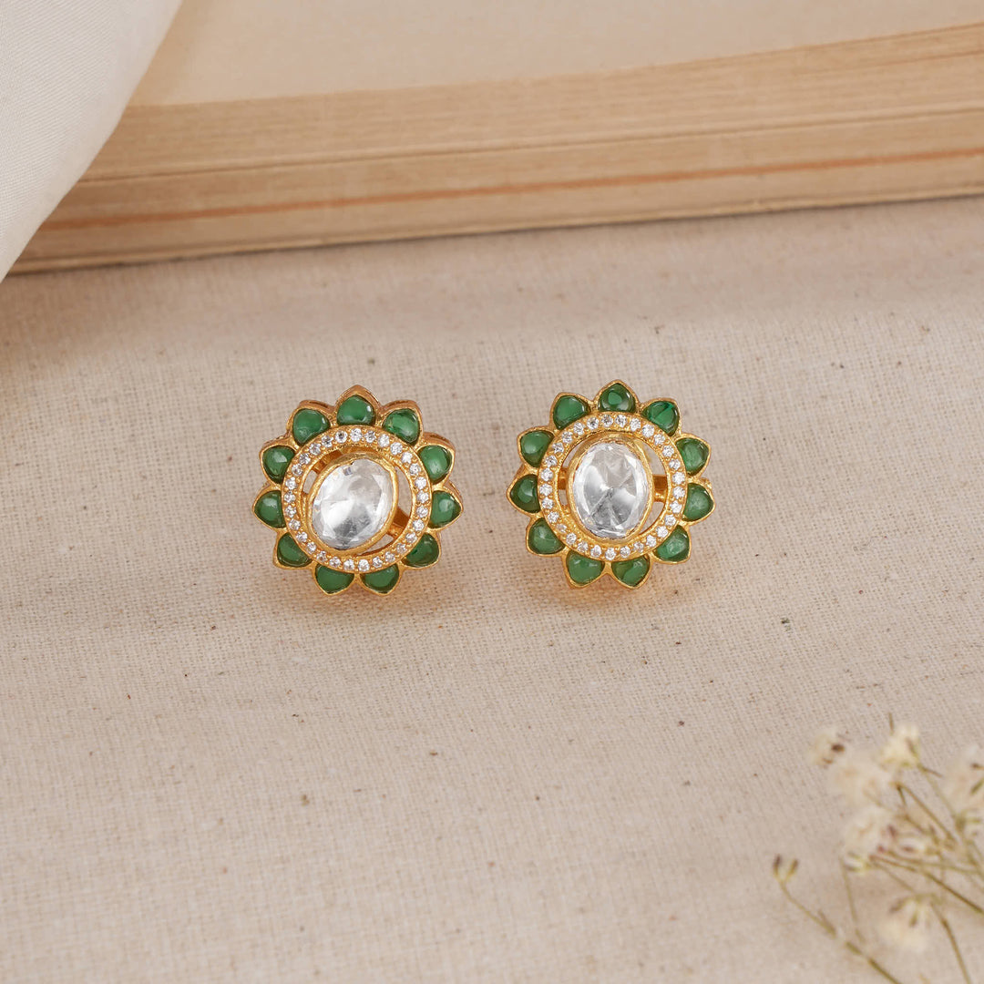 Pretty Look Moissanite Studs