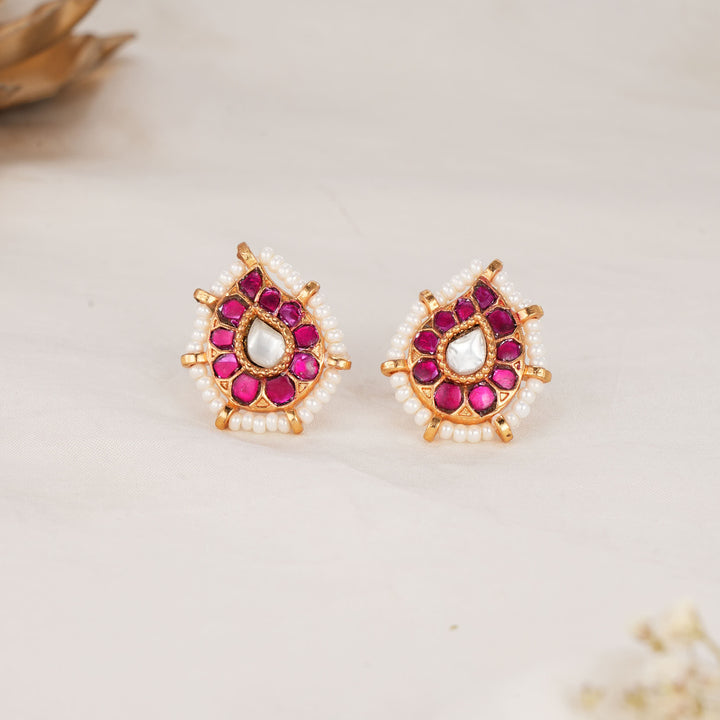Geetha Kundan Studs