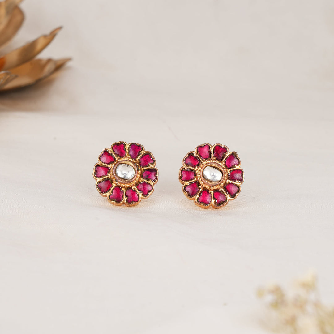 Jeevikaa Kundan Studs