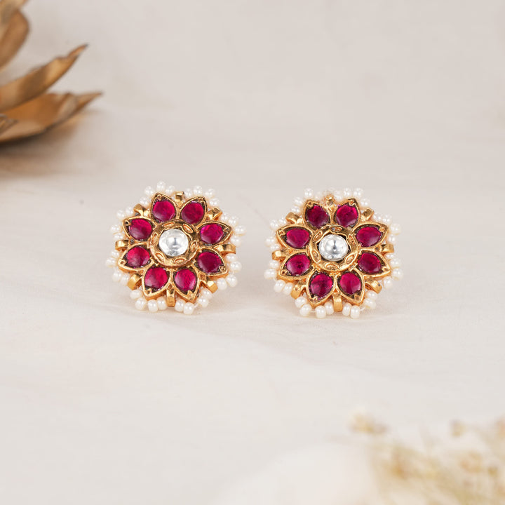 Dhivashri Kundan Studs