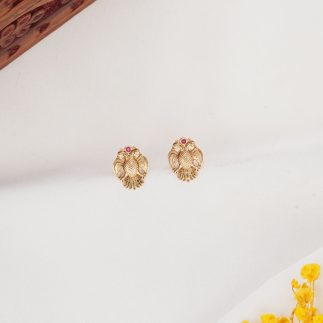 Janani Nagas Studs