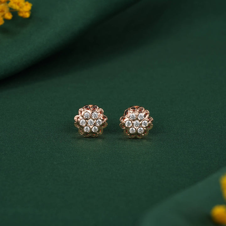 Catchy Diamond Design Stud