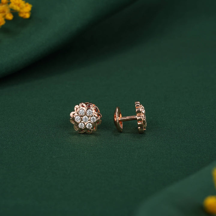 Catchy Diamond Design Stud