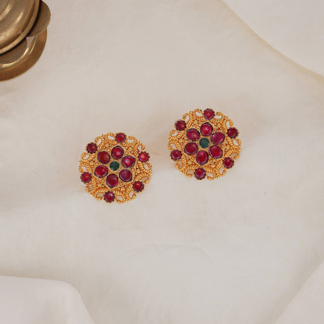 Haritha Kundan Studs