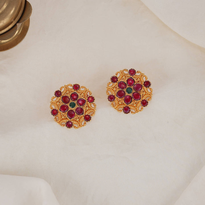 Haritha Kundan Studs