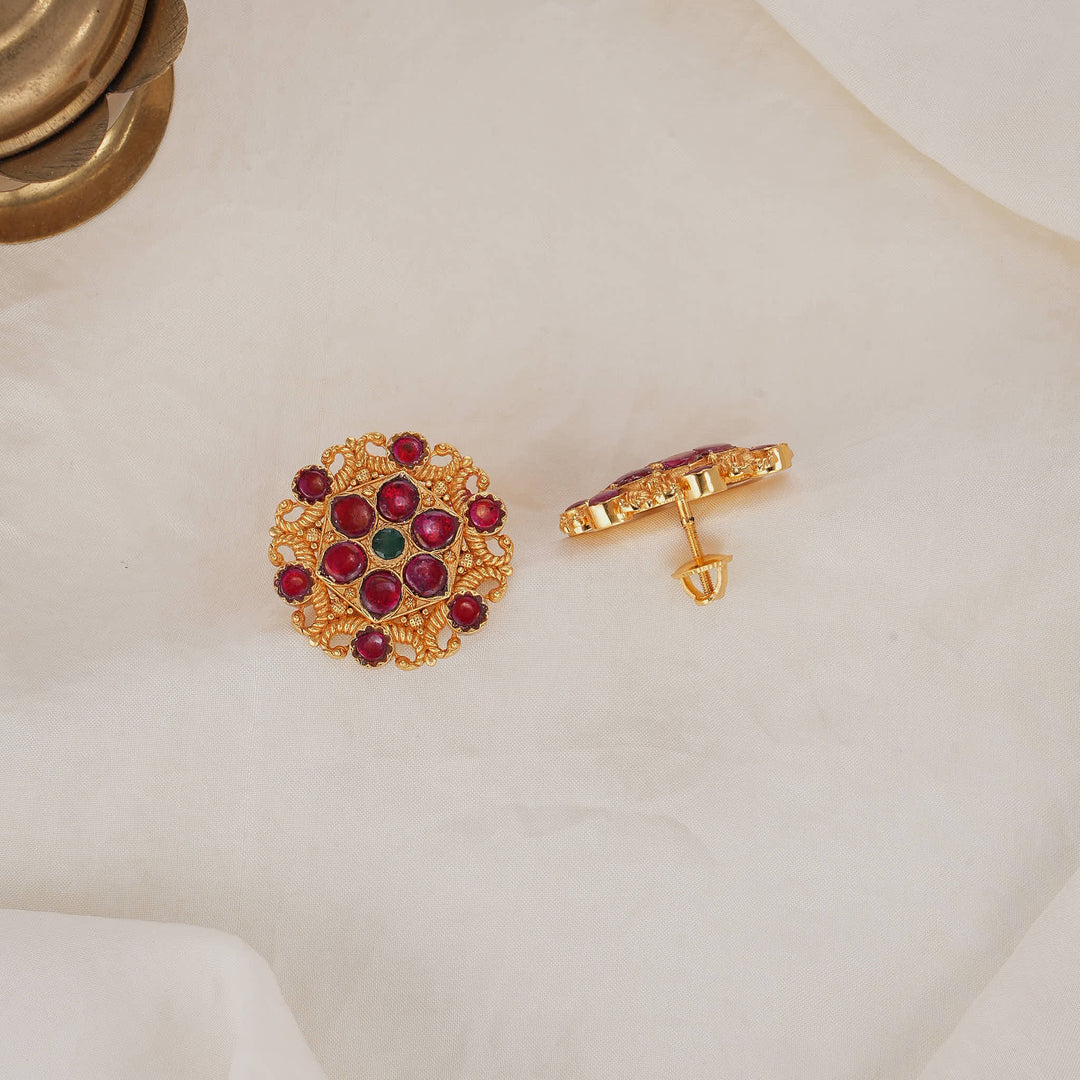Haritha Kundan Studs