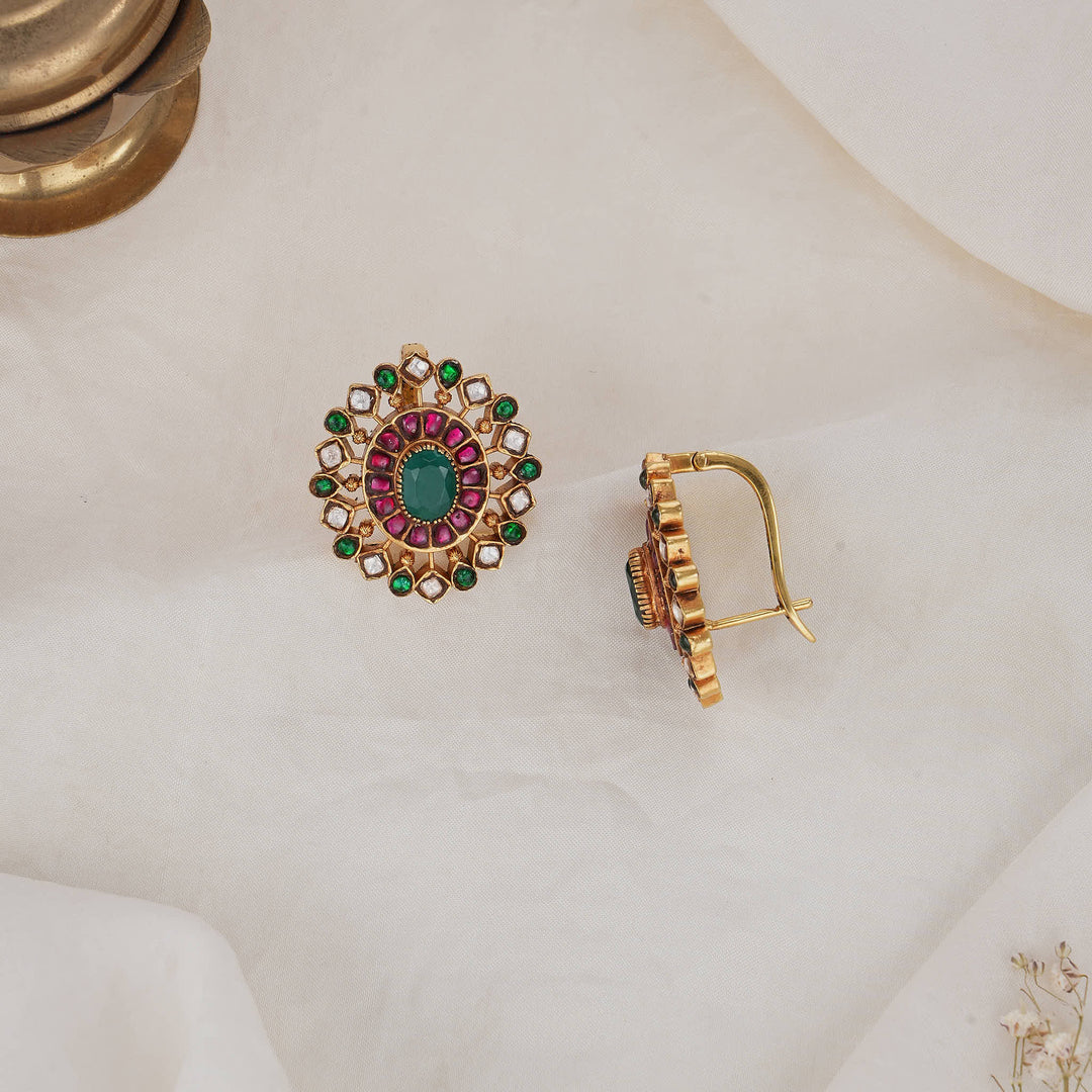 Jivikaa Kundan Studs