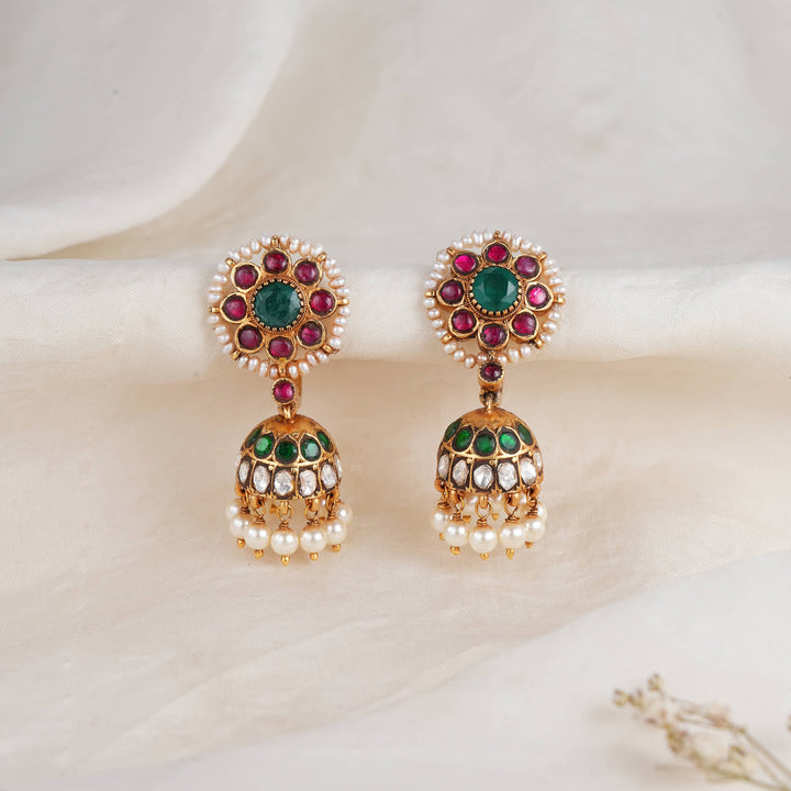 Renisha Kundan Jhumkas