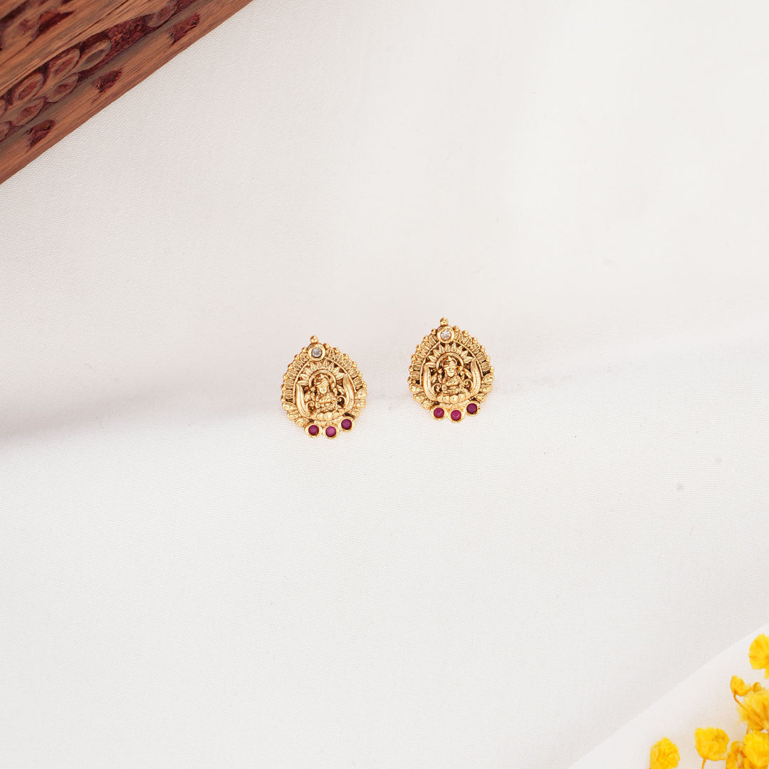 Manisha Nagas Studs