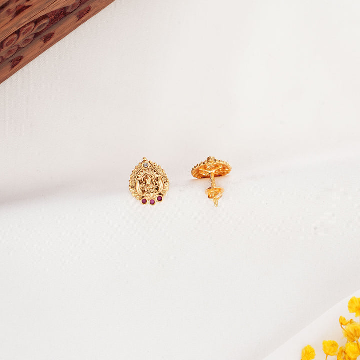 Manisha Nagas Studs