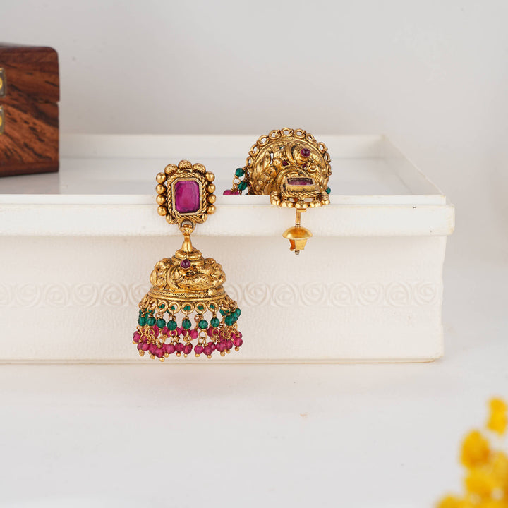 Navisha Nagas Jhumkas