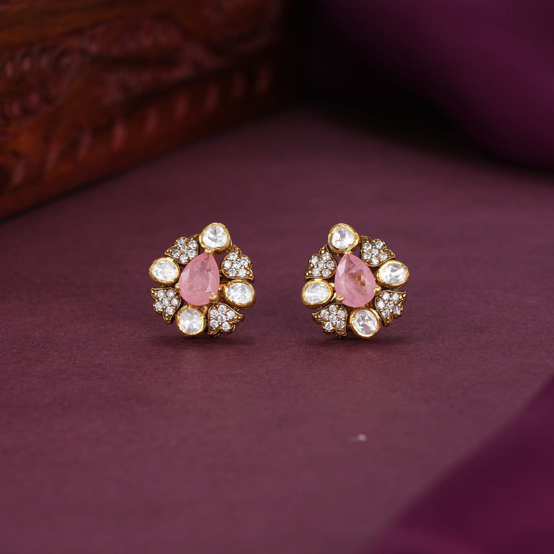 Tarinkaa Moissanite Studs